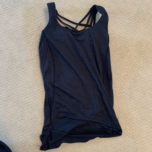 Lululemon tank top with built in bra